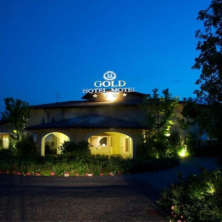 Hotel Motel Gold Calcinate Exterior photo