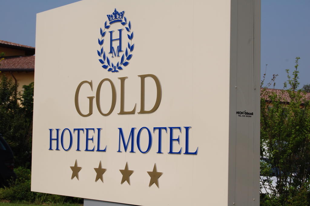 Hotel Motel Gold Calcinate Exterior photo